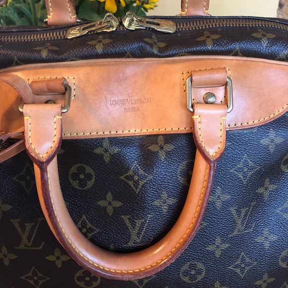 AUTH Louis Vuitton Evasion VINTAGE EXCELLENT COND - Picture 7 of 8